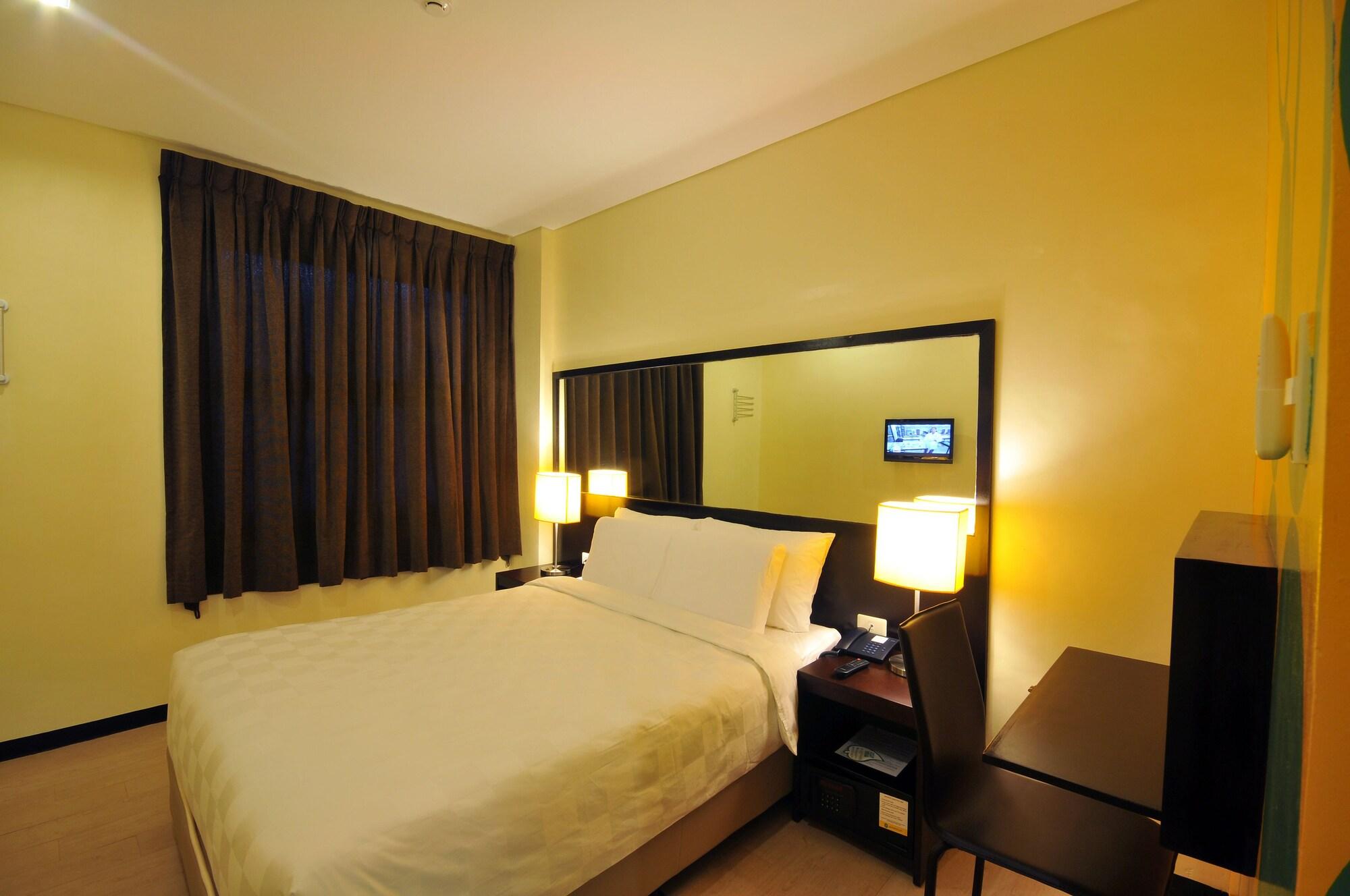 Go Hotels Dumaguete Dumaguete City Exteriör bild