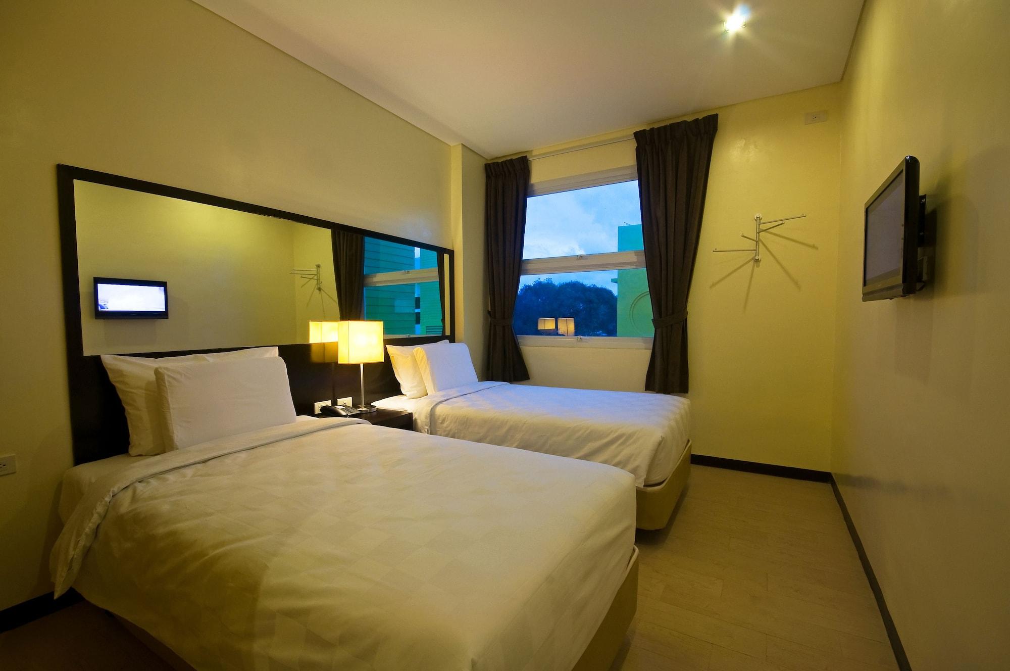 Go Hotels Dumaguete Dumaguete City Exteriör bild