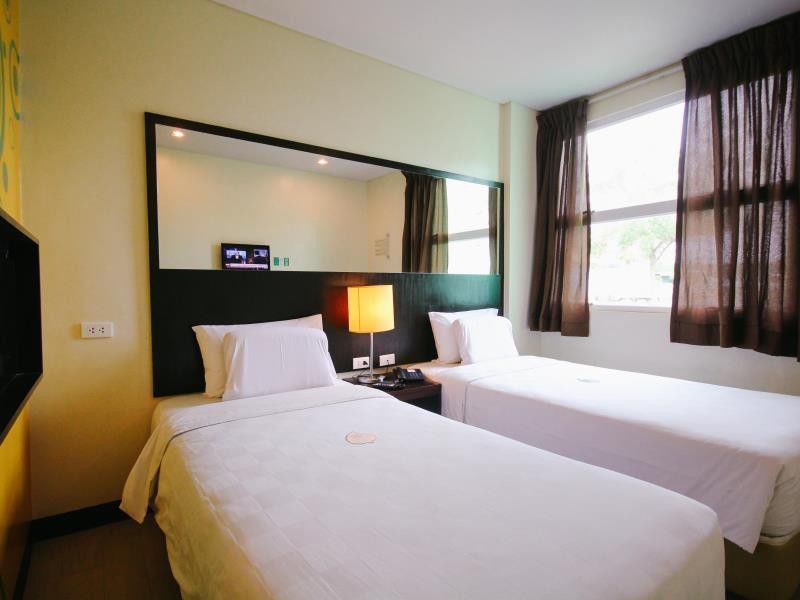 Go Hotels Dumaguete Dumaguete City Exteriör bild