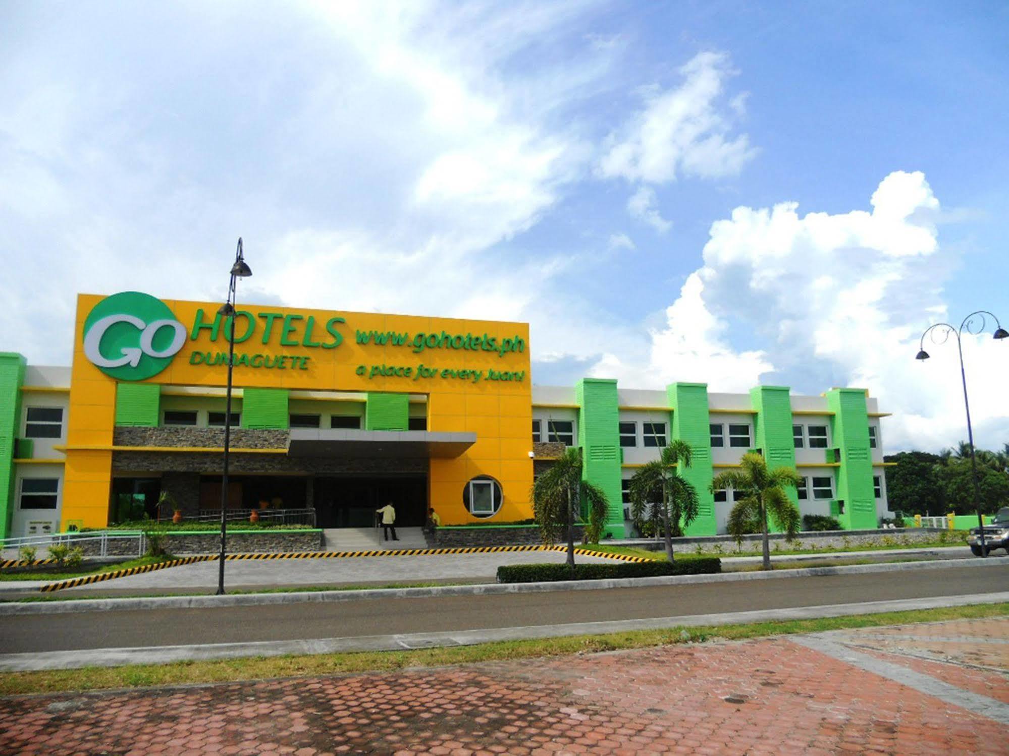 Go Hotels Dumaguete Dumaguete City Exteriör bild